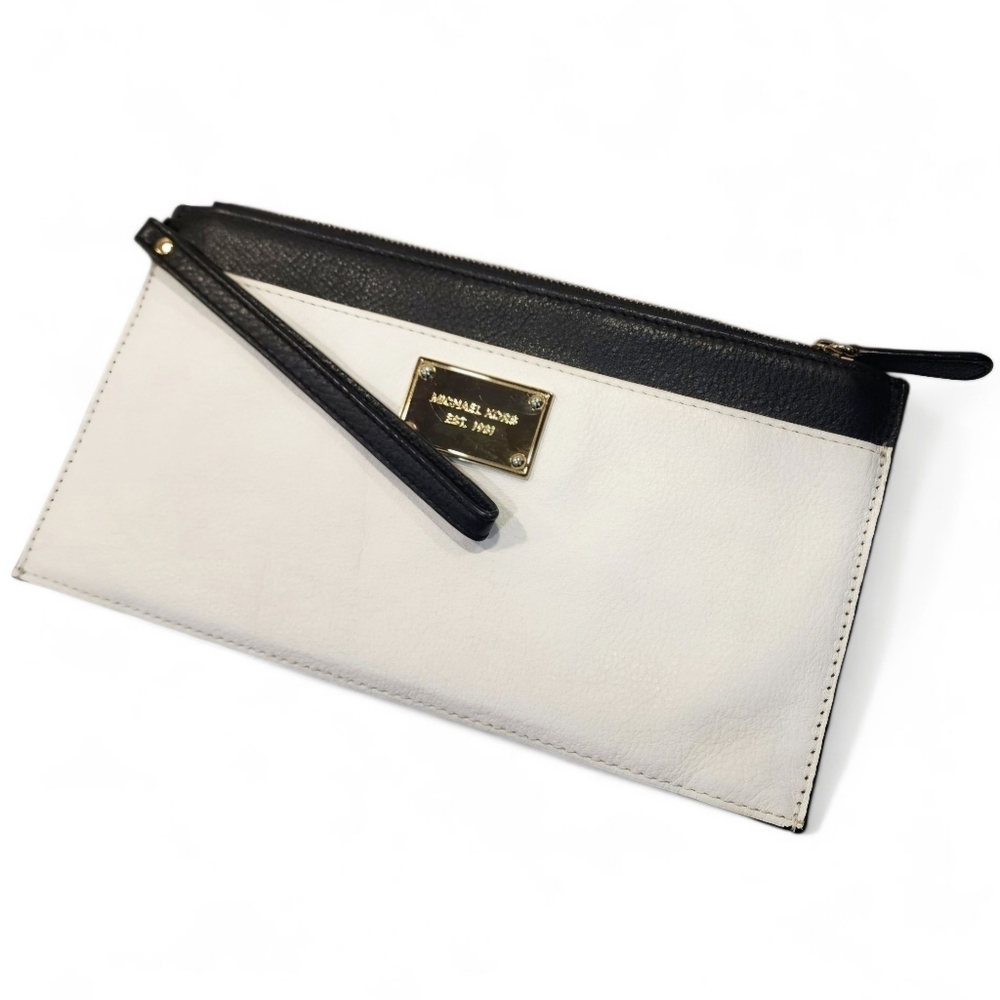 Michael Kors Larhe Wristlet Clutch Wallet Bag